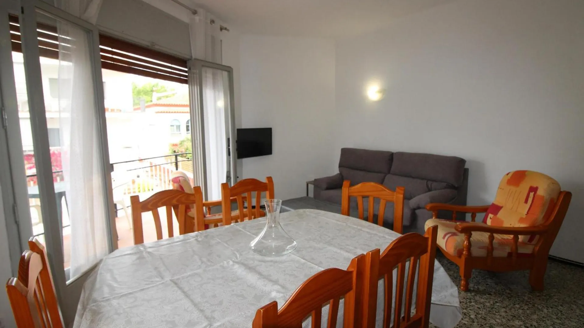 Apartamento Centrico, Luminoso A 100M De La Playa Con Balcon Y Wifi Llança