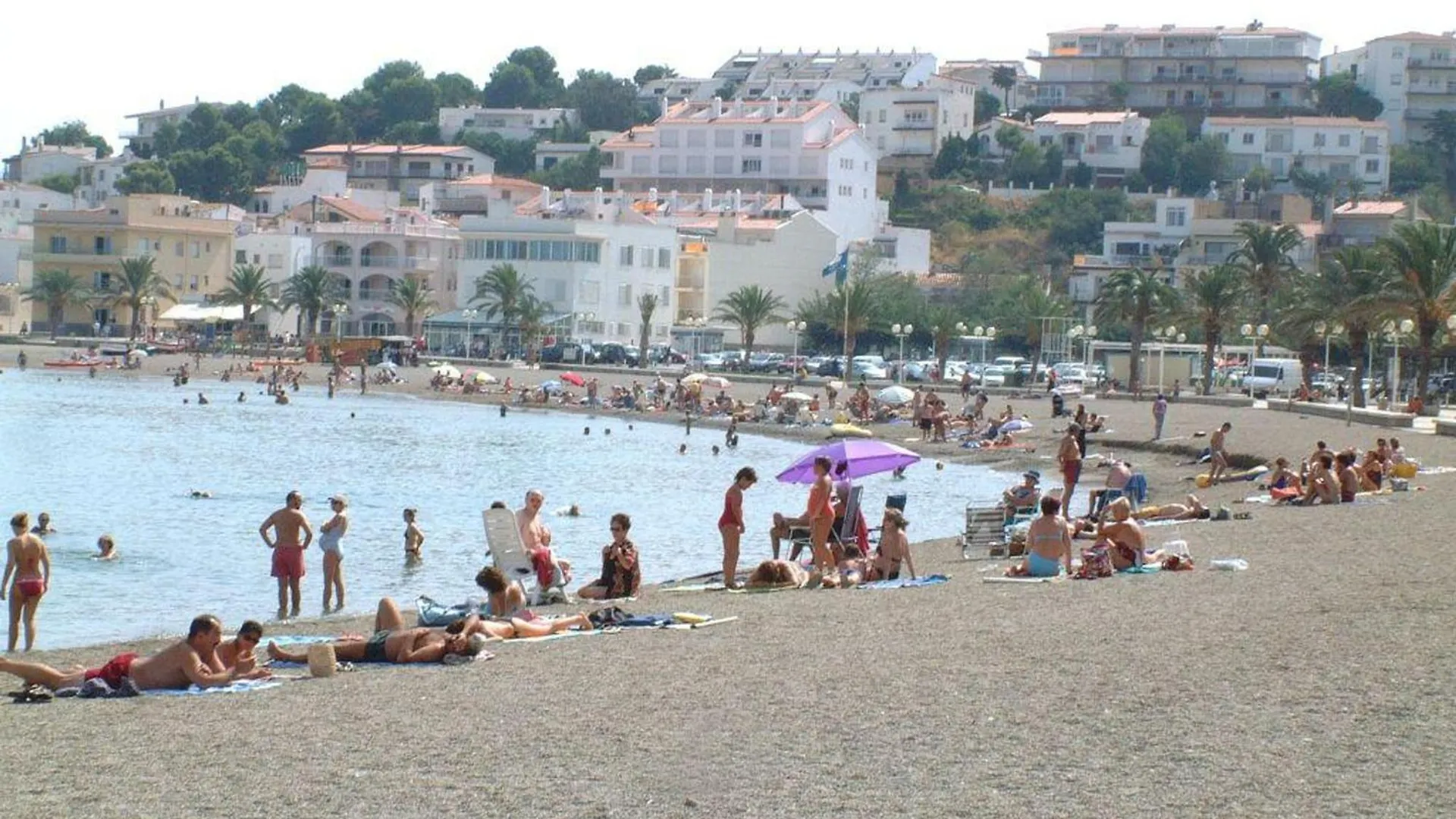 Apartamento Centrico, Luminoso A 100M De La Playa Con Balcon Y Wifi Llança 0*,  Espanha